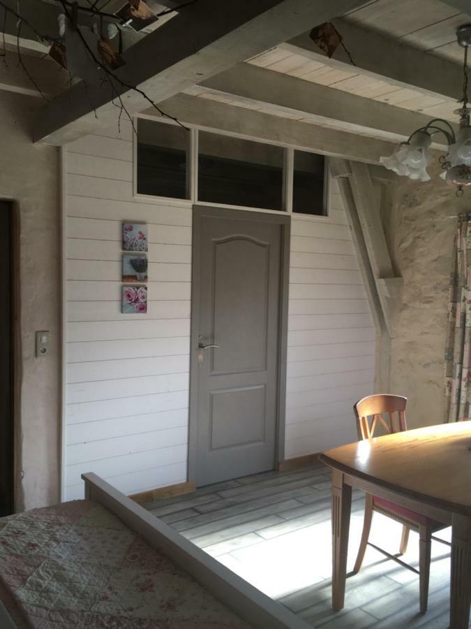 Les 5 Petits Lapins Bar Exterior foto
